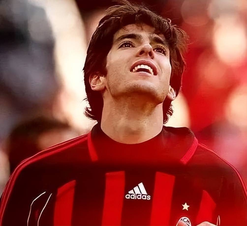 旺财28娱乐包含赛前AC米兰调整名单以备全明星赛,内部沟通环节打磨,更衣室稳定,资深球员宣示担当的词条