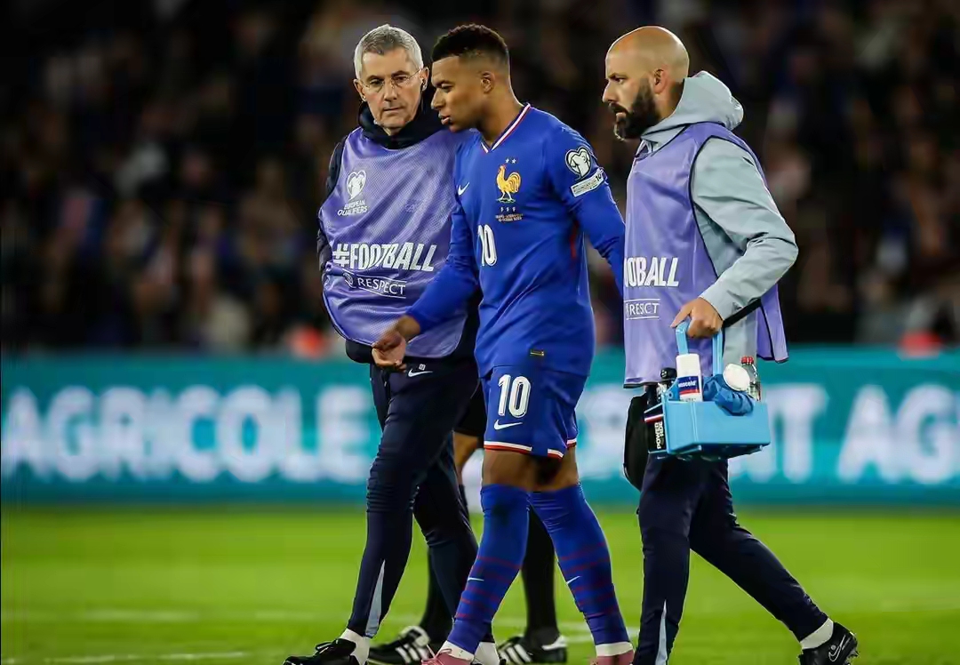 旺财28竞猜转会期AC米兰调整名单以备欧篮联;回应争议环节打磨;球迷炸锅;控场能力受关注的简单介绍