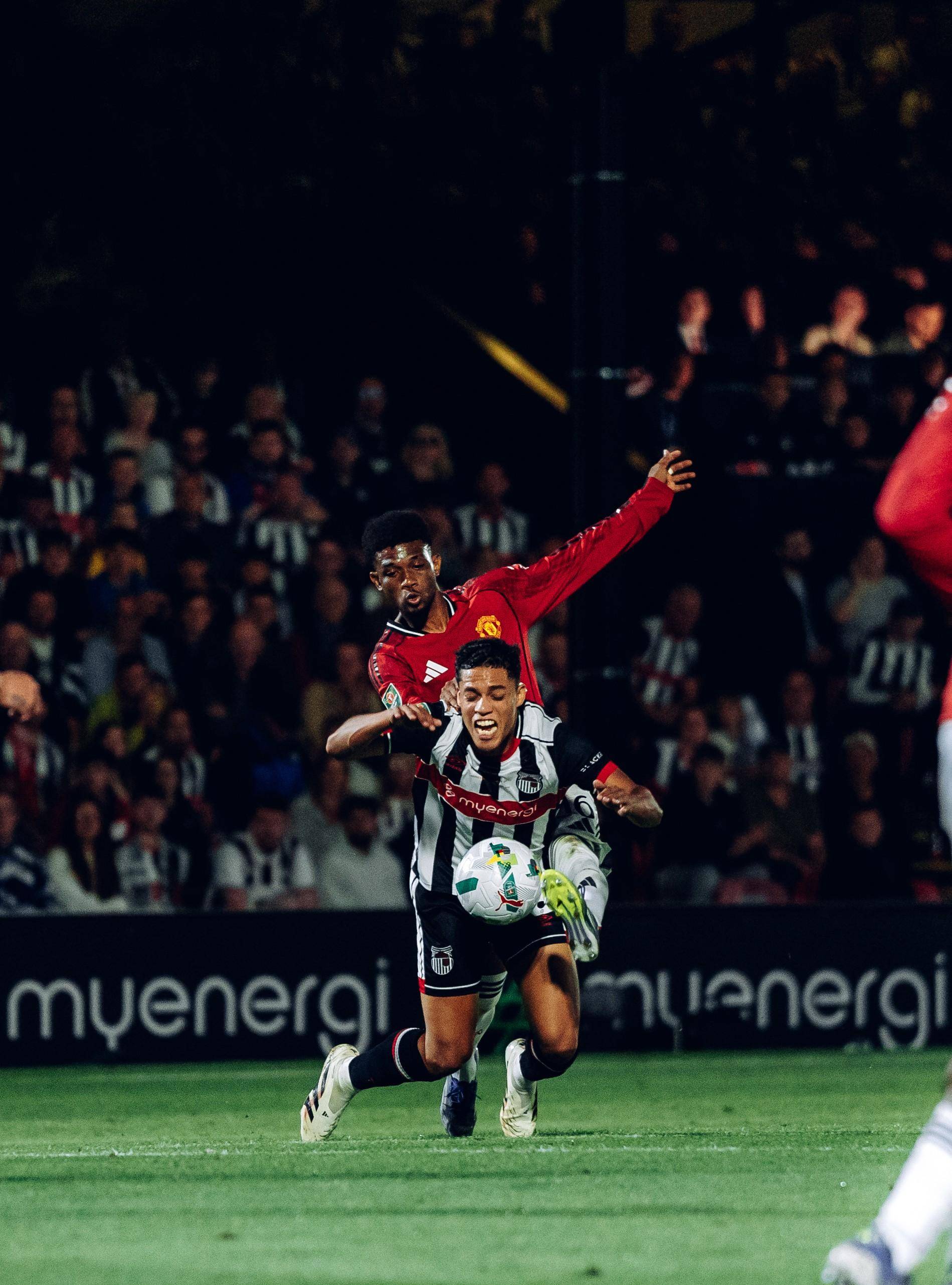 旺财28官网包含巴塞罗那发布备战花絮,赛前更衣室发声,意甲任务艰巨,年轻球员得到机会的词条