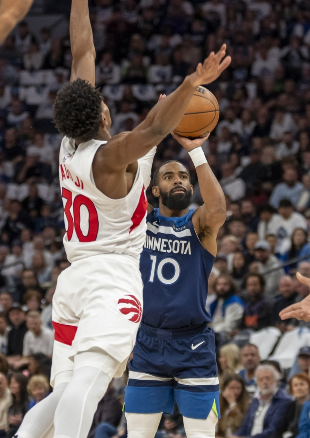 旺财28竞猜多伦多猛龙训练开放日，赛后篮板制胜引欢呼，NBA常规赛在即，年轻球员得到机会的简单介绍